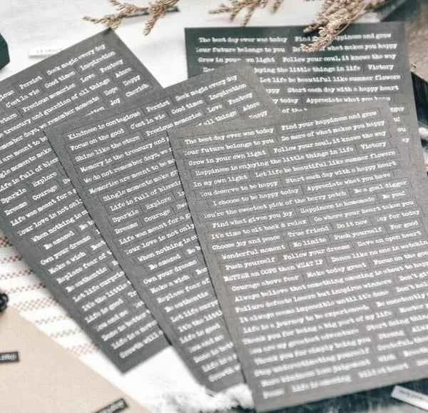 Tekststickers | Donkergrijs met wit | 540 stuks