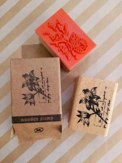Houten stempel | Lelieplant | 4 x 3 cm
